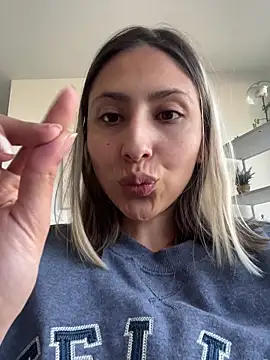 Ameellie's cam snapshot