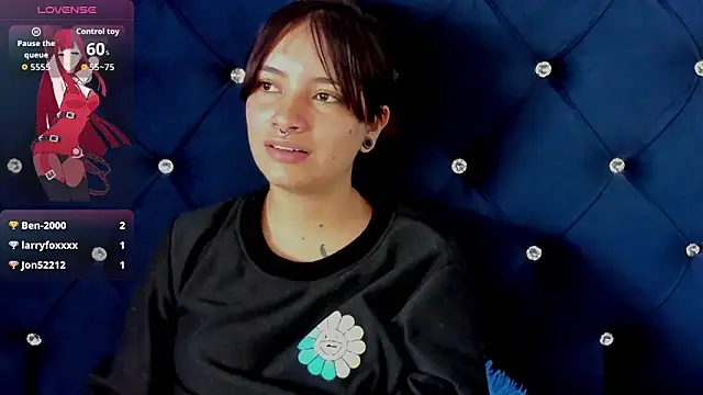 nahomy_glow's cam snapshot