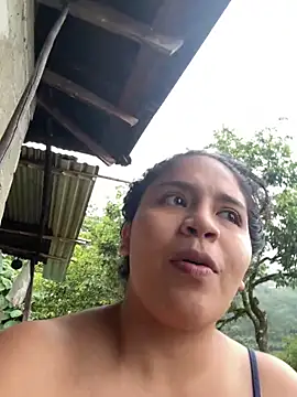 moncerrat_luna's cam snapshot