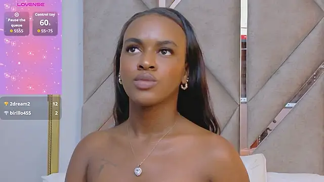 Sally-Noa live sex cam