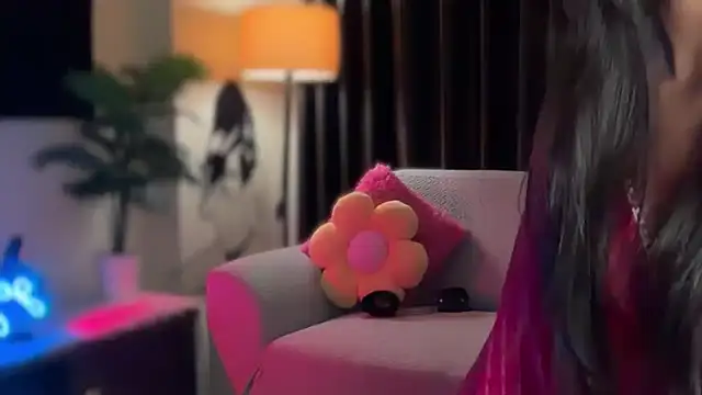 Wow-nisha live sex cam