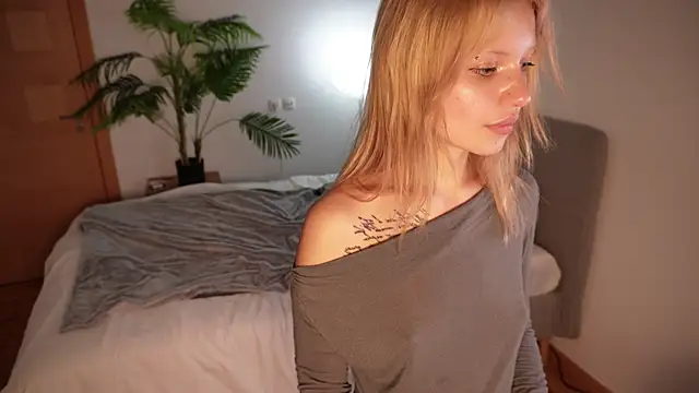 NaomiRosy's cam snapshot