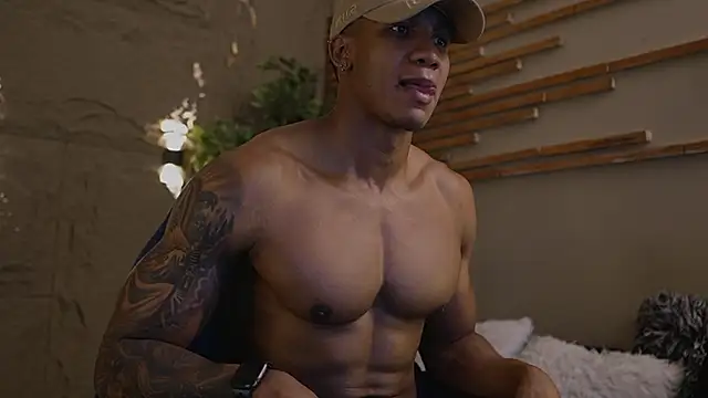 Logan_Varela's cam snapshot