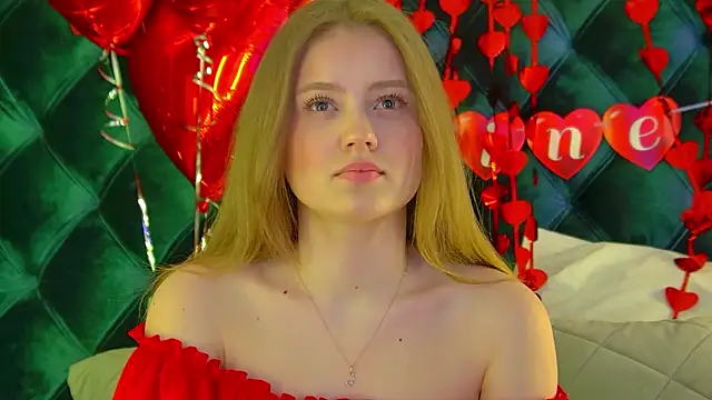 SelinSwarovski's cam snapshot