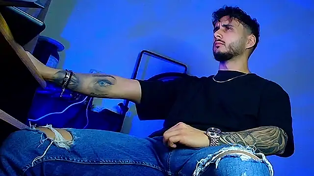 XanderCage99's cam snapshot