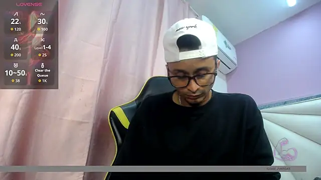 Ares_funn's cam snapshot