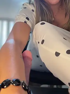 _Abril-Office1 live sex cam