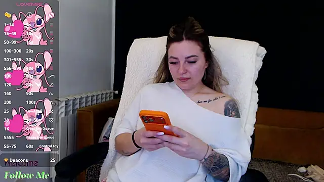 Rania_Stitch's cam snapshot