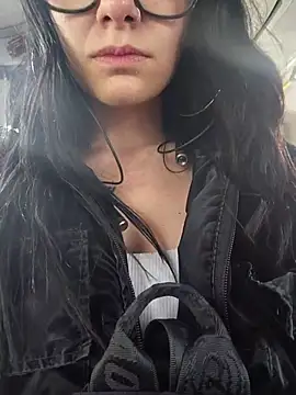 Isabella_21x's cam snapshot