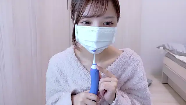 tina_tan's cam snapshot