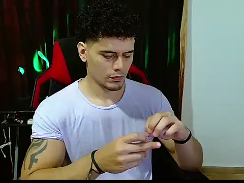 Logan0626's cam snapshot