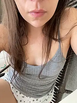 Larissaferri live sex cam