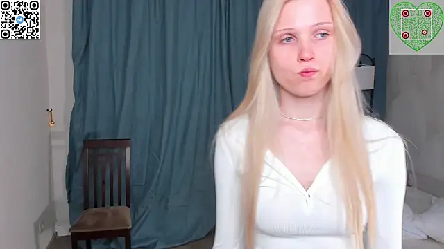 CherrylHolme live sex cam