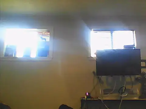 AaikoMcM live sex cam