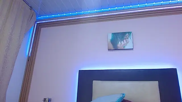 kaylaMinov_ live sex cam