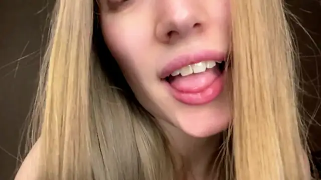 Viktoria_Vibes's cam snapshot