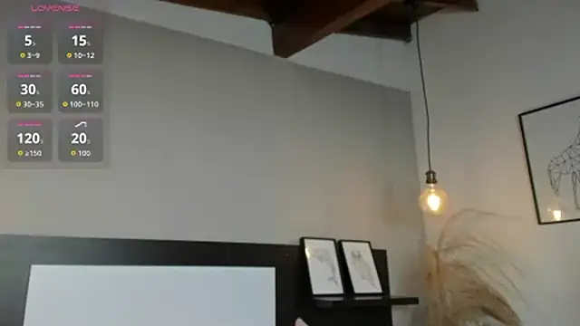 ZarahFoxx live sex cam