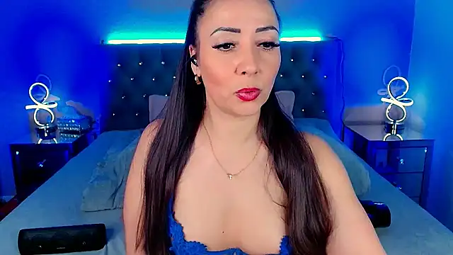 LeeTizia live sex cam