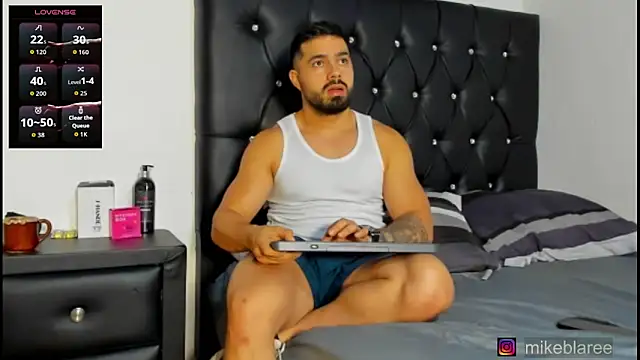 mikeblaree live sex cam