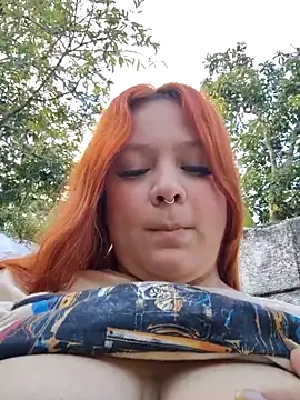 Dara_Bell's cam snapshot