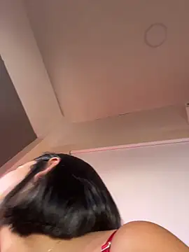 AlyssaRay's cam snapshot