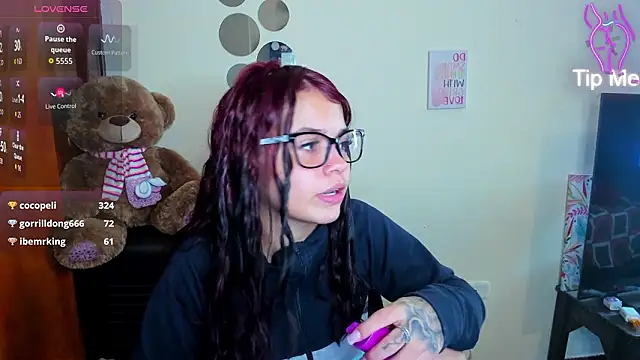 Ema__Luna's cam snapshot