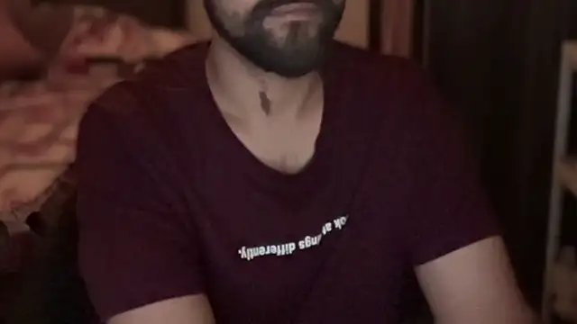 MakeMeAwareAah's cam snapshot