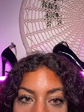 AlyssaHottv_ live sex cam