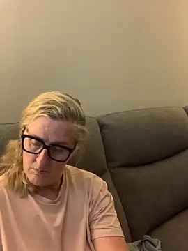 Mrsmoggy's cam snapshot