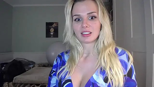 CorneliaSweet's cam snapshot