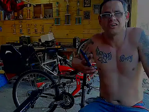 Buffshagswell live sex cam