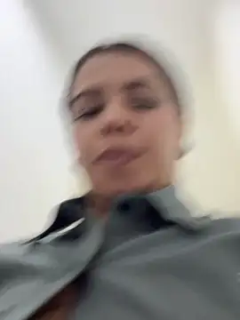 Ariana-07 live sex cam