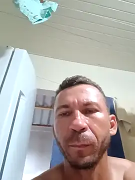 RobertoLuiz84 live sex cam