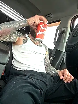 Beardedtattood live sex cam