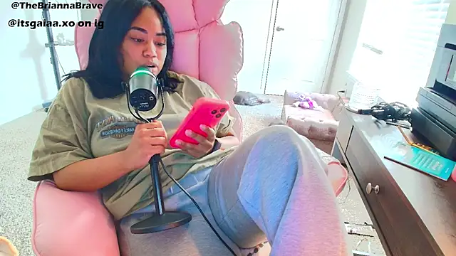 BriannaBrave's cam snapshot