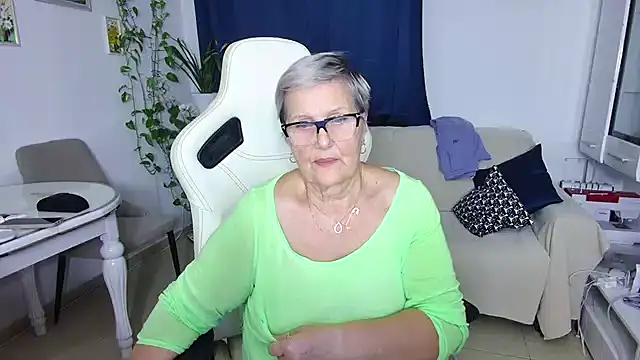 Selenna57 live sex cam