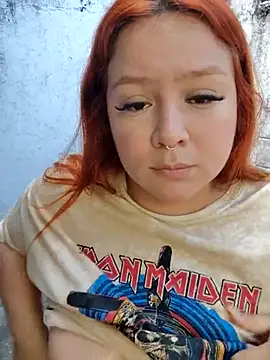 Dara_Bell's cam snapshot