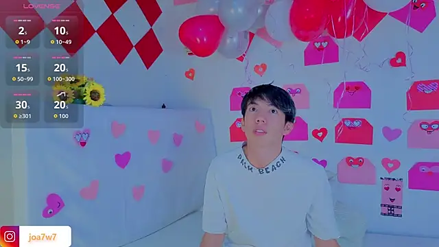 Levii_Ackermann live sex cam