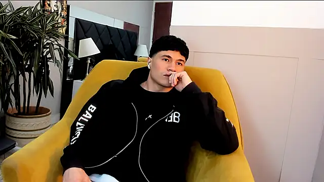 roan_birkin's cam snapshot