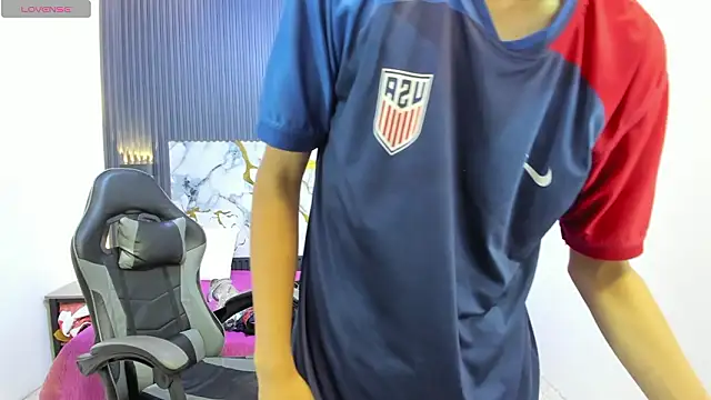 SantiagoRusso18 live sex cam