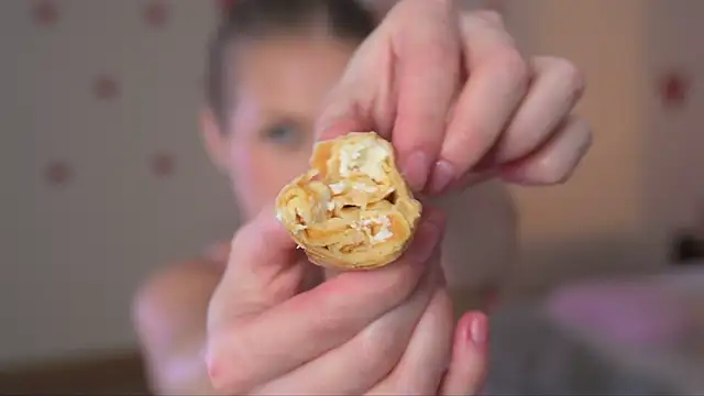 ella_twinkl live sex cam