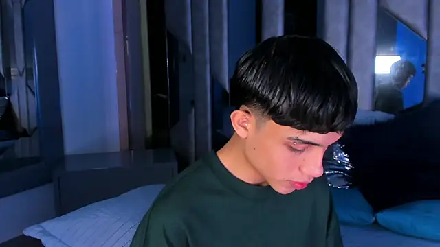 Sebax_Young live sex cam