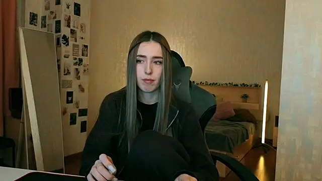 yourrdanceteacher's cam snapshot