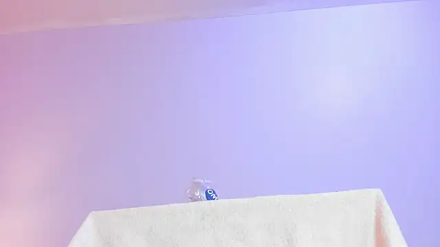 lupeebony's cam snapshot