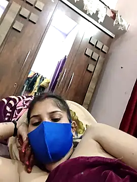 Maahi-Queen's cam snapshot