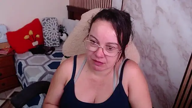 Sonialorens_ live sex cam