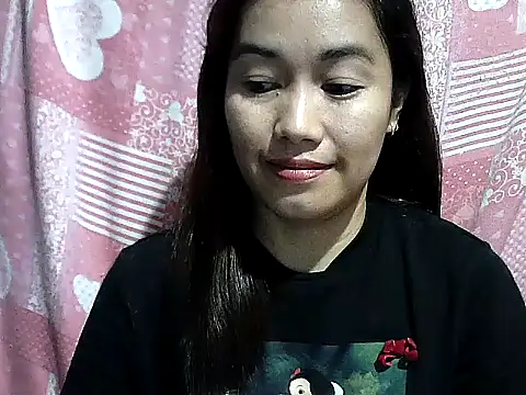 CreamyPussy30's cam snapshot