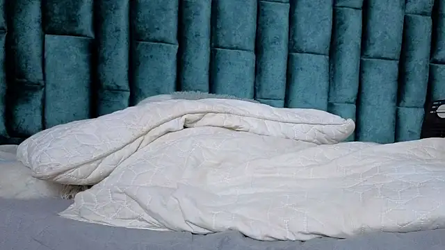 Emma_Foxi's cam snapshot