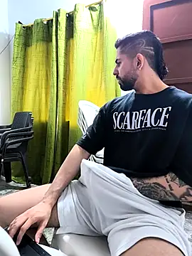 giannis090 live sex cam