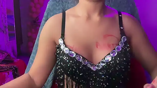 Royal_girl_1 live sex cam